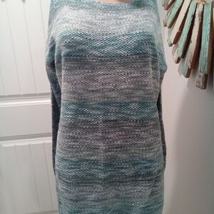 Two-One-Two New York size M. Beautiful Teal & Blue Knit Sweater